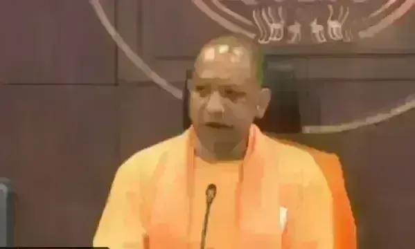 सीएम योगी करेंगे क्रांति दिवस पर स्वतंत्रता सेनानी और शहीदों के परिजनों को सम्मानित