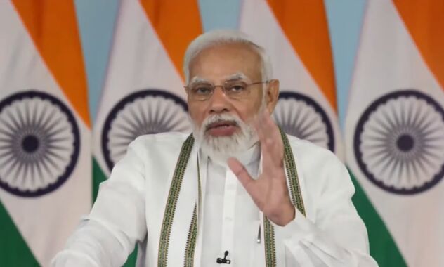 2014 तक देश की आधी आबादी शौचालय, बैंक खाते, जैसी मूलभूत सुविधाओं से वंचित थी : प्रधानमंत्री