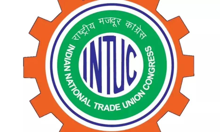 सरकार ने लागू नहीं किया न्यूनतम वेतन अधिनियम, श्रमिकों को पांच से छह हजार रुपए प्रति माह हो रहा नुकसान