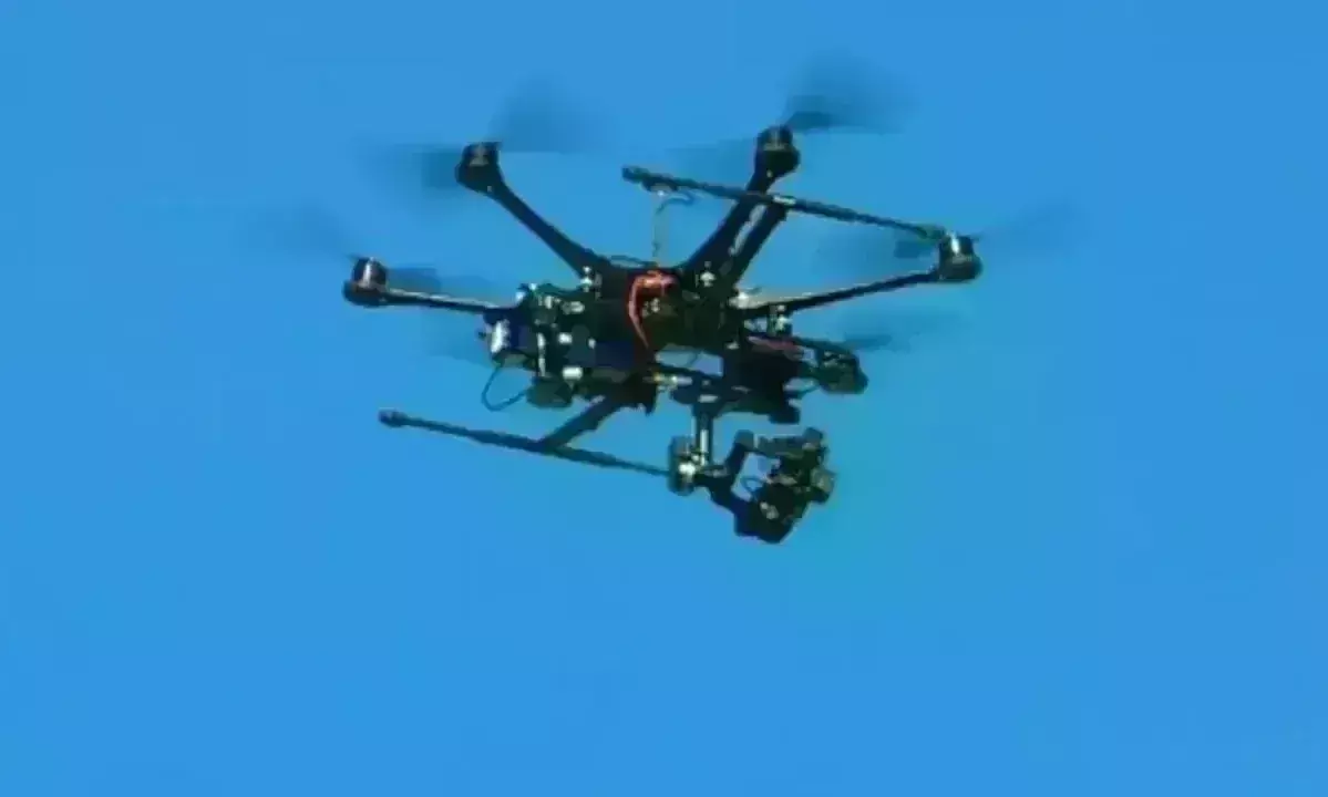 पठानकोट में फिर घुसा पाकिस्तान का ड्रोन, सेना ने मार भगाया