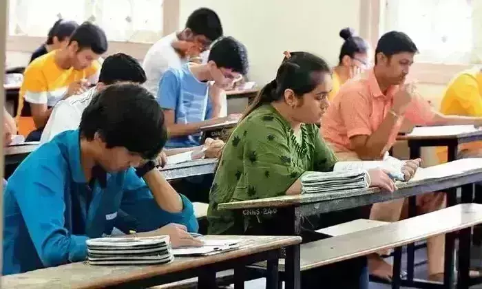 काशन मनी से सुविधाओं का विस्तार कर सकेंगे एडेड डिग्री कालेज काशन मनी से सुविधाओं का विस्तार कर सकेंगे एडेड डिग्री कालेज