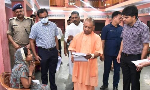 अधिकारी सुनिश्चित करें कि लोगों को एक ही काम के लिए बार- बार नहीं दौड़ना पड़े: मुख्यमंत्री