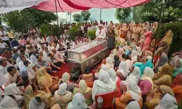 रजनी बाला का सांबा में अंतिम संस्कार, कश्मीरी हिंदुओं ने किया प्रदर्शन
