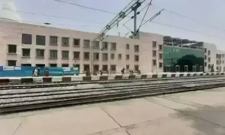 100 करोड़ की लागत से बन रहा है अयोध्या रेलवे स्टेशन, सुविधाएं जान कर रह जाएंगे दंग