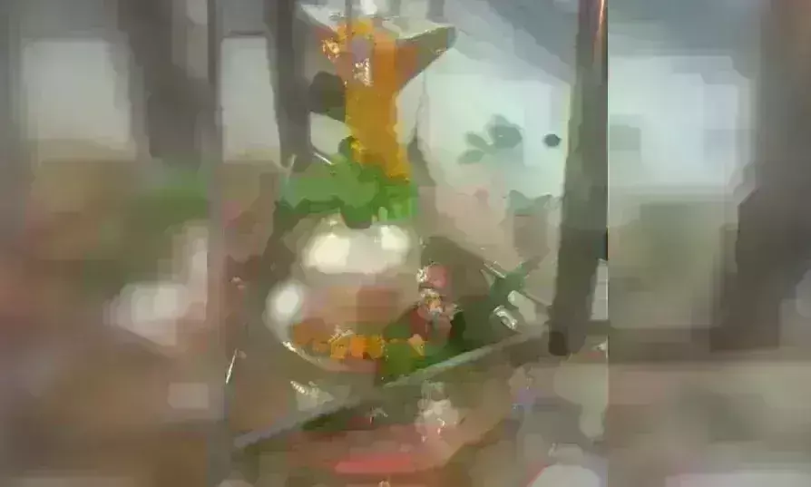 प्रयागराज में दोबारा दंगा भड़काने की कोशिश, अज्ञात ने भगवान शिव पर चढ़ाया अंडा