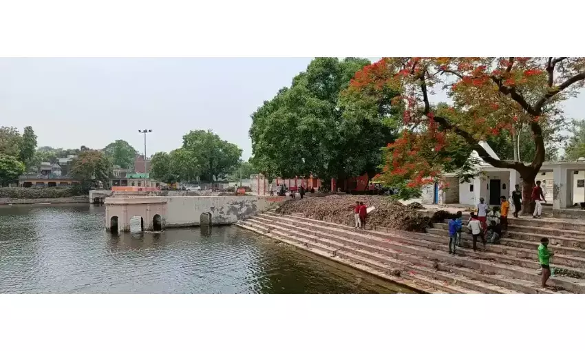 श्रमदान के बाद खिलखिला उठा भरत की तपोस्थली का सरोवर