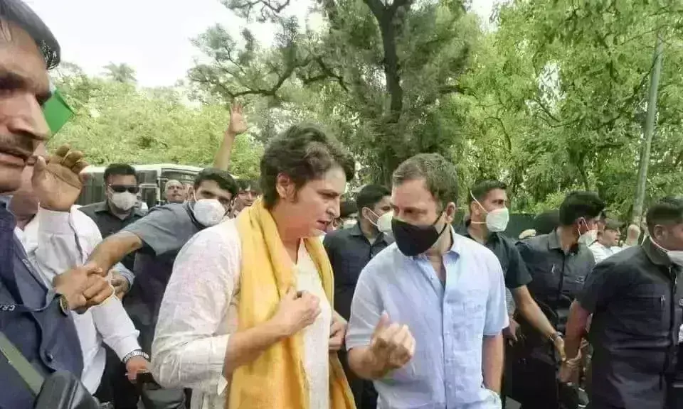 लंच के बाद दोबारा ED ऑफिस पहुंचे राहुल गांधी, 3 घंटे हो चुकी पूछताछ, ब्रेक में जाना माँ का हाल लंच के बाद दोबारा ED ऑफिस पहुंचे राहुल गांधी, 3 घंटे हो चुकी पूछताछ, ब्रेक में जाना माँ का हाल