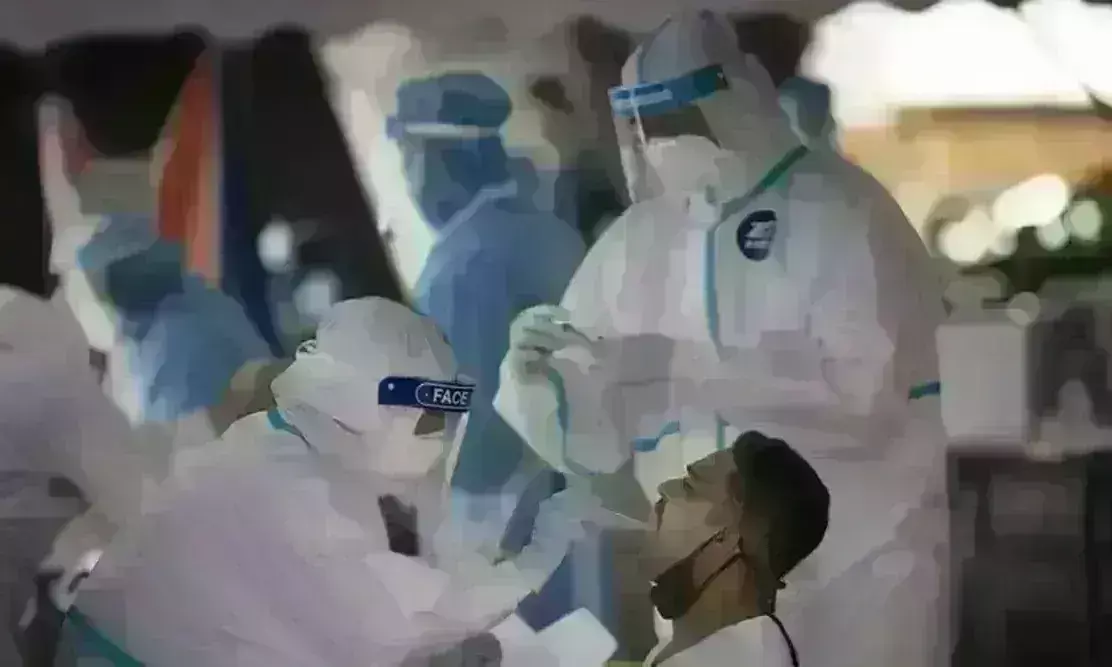 देश में बढ़ी कोरोना मरीजों की संख्या, 24 घंटों में 12 हजार से अधिक संक्रमित मिले