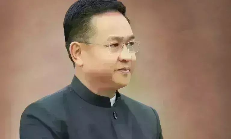 अग्निपथ पर बवाल के बीच सिक्किम के सीएम का बड़ा ऐलान, अग्निवीरों को देंगे सीधी भर्ती अग्निपथ पर बवाल के बीच सिक्किम के सीएम का बड़ा ऐलान, अग्निवीरों को देंगे सीधी भर्ती