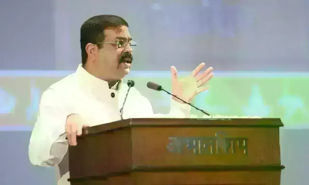 धर्मेंद्र प्रधान ने दी सलाह, योग को NCERT के 12वीं तक के सिलेबस में किया जाए शामिल