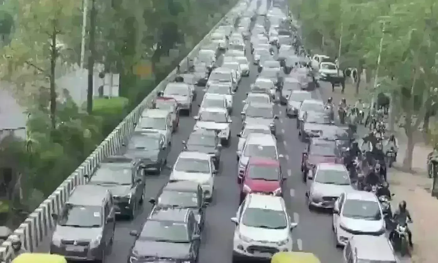 अग्निपथ के विरोध में भारत बंद का मिलाजुला असर, दिल्ली में जाम, पुलिस बल तैनात अग्निपथ के विरोध में भारत बंद का मिलाजुला असर, दिल्ली में जाम, पुलिस बल तैनात