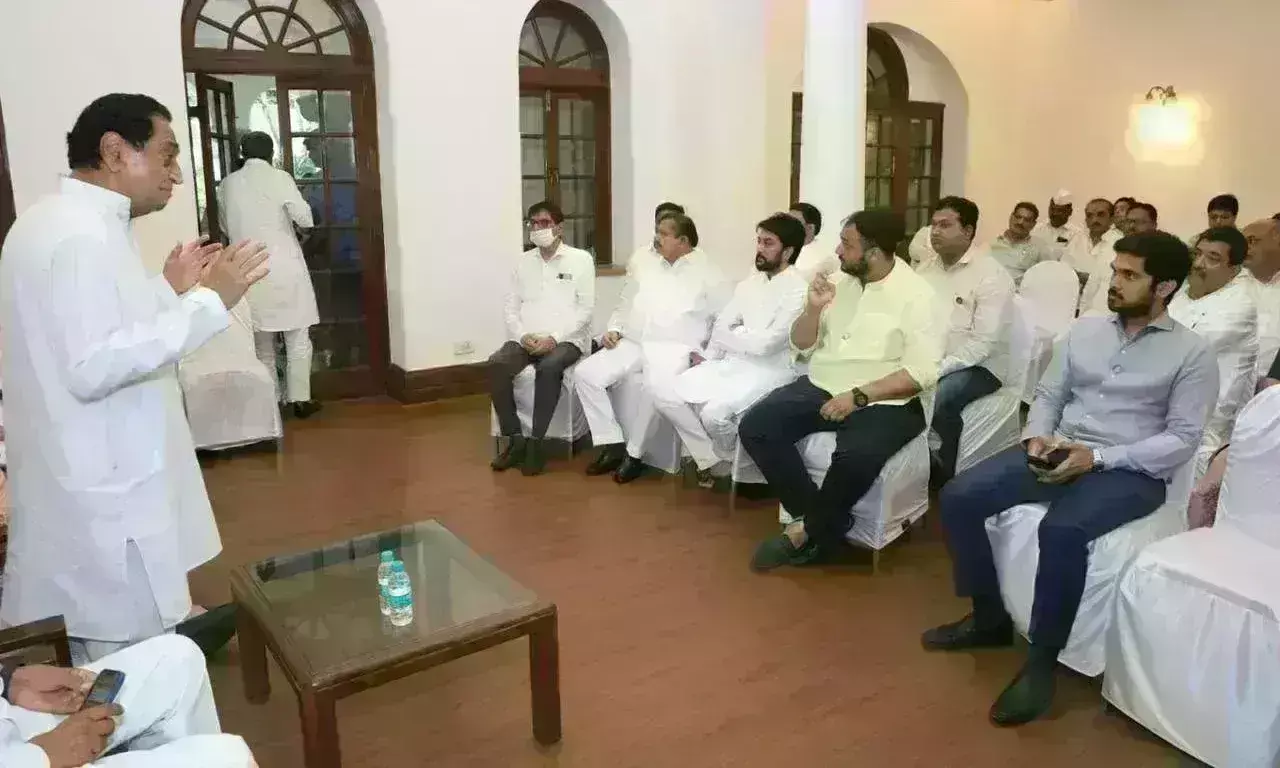 कमलनाथ ने बताया कांग्रेस का रुख, कहा- महाविकास आघाड़ी सरकार को जारी रहेगा समर्थन