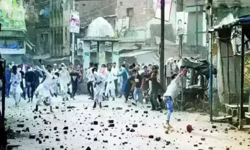 कानपुर हिंसा में मिला पाकिस्तानी कनेक्शन, व्हाट्सएप ग्रुप की चेटिंग से खुलासा