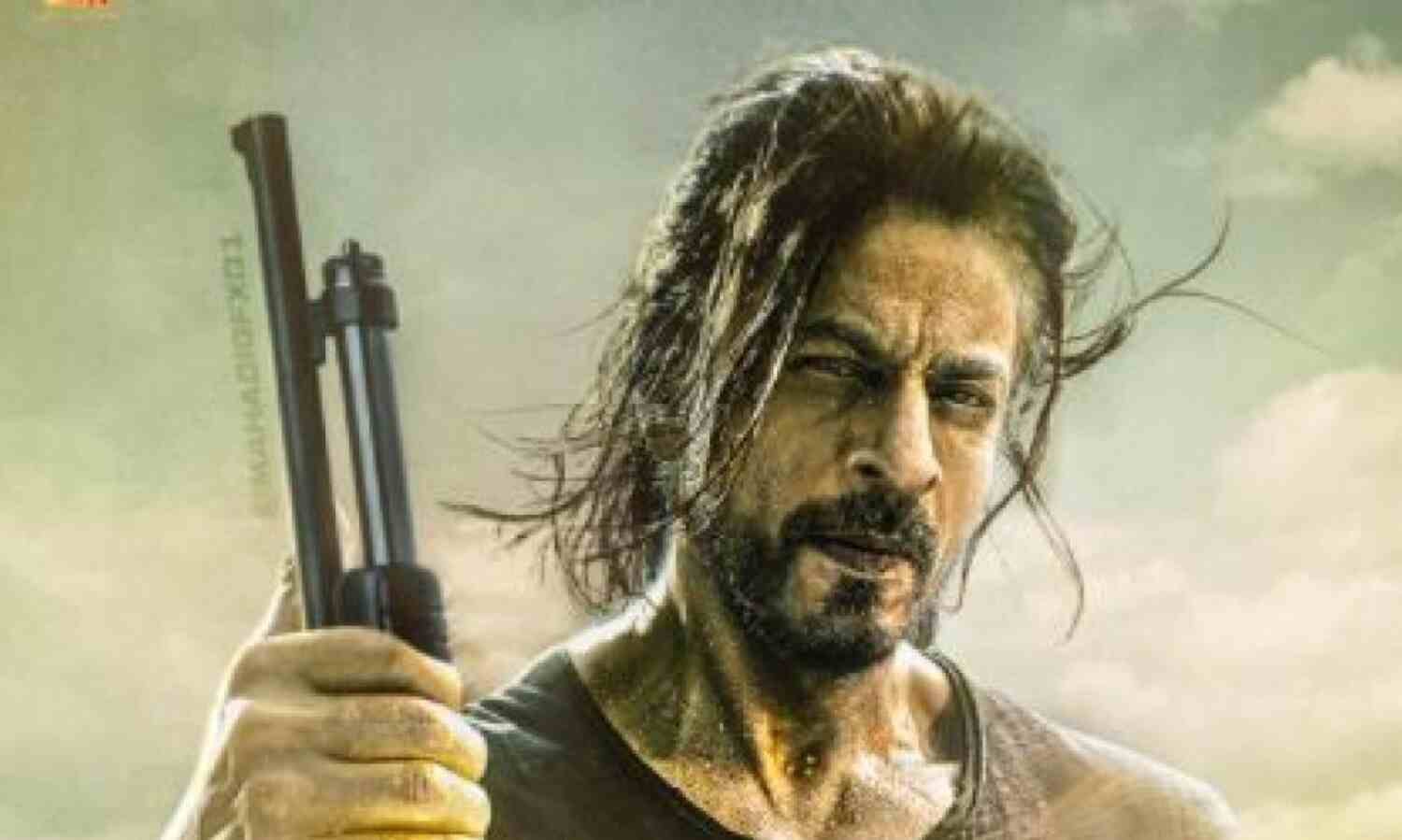 शाहरुख खान ने फैंस को दिया तोहफा, पठान से जारी किया फर्स्ट लुक