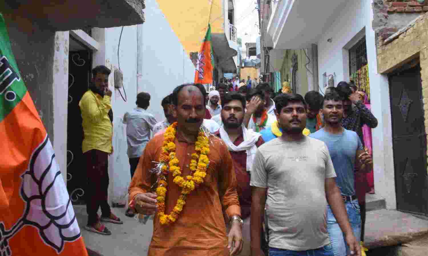 निकाय चुनाव में आठ दिन शेष, प्रत्याशी चुनाव प्रचार में झोंक रहे है ताकत