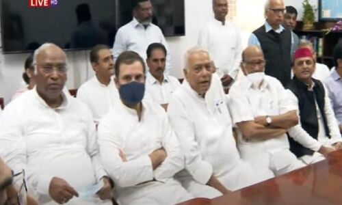 विपक्ष के राष्ट्रपति उम्मीदवार यशवंत सिन्हा ने भरा नामांकन, कई बड़े नेता रहे मौजूद