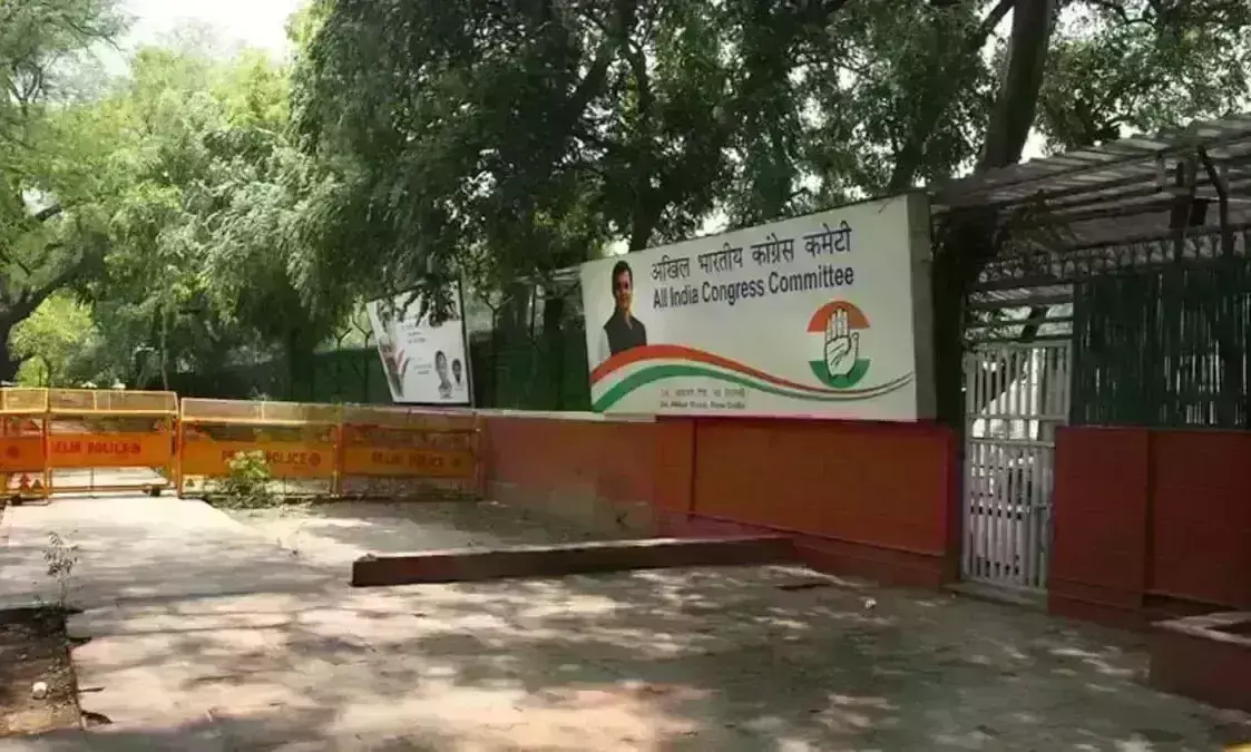 सोनिया गांधी के निजी सचिव पर लगा बलात्कार का आरोप, पीड़िता ने कहा- नौकरी का झांसा देकर किया दुष्कर्म