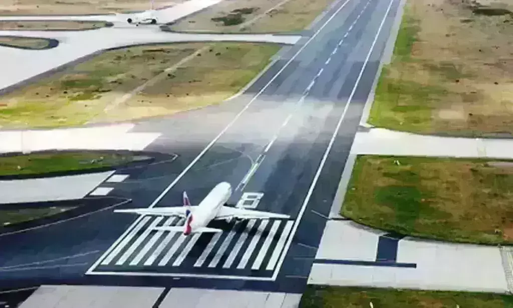 देश का पहला ट्रांजिट हब बनेगा जेवर एयरपोर्ट, विदेश के लिए मिलेंगी सीधी फ्लाइट