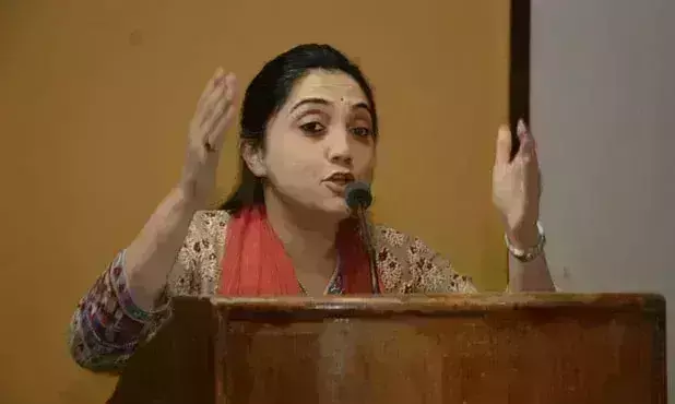 नूपुर शर्मा को सुप्रीम कोर्ट ने लगाई फटकार, कहा- आपके बयान से देश में अशांति फैली, माफी मांगें