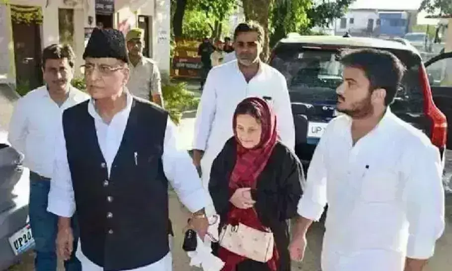 ईडी ने आजम खान की पत्नी, बेटे को भेजा समन, जौहर यूनिवर्सिटी केस में होगी पूछताछ ईडी ने आजम खान की पत्नी, बेटे को भेजा समन, जौहर यूनिवर्सिटी केस में होगी पूछताछ