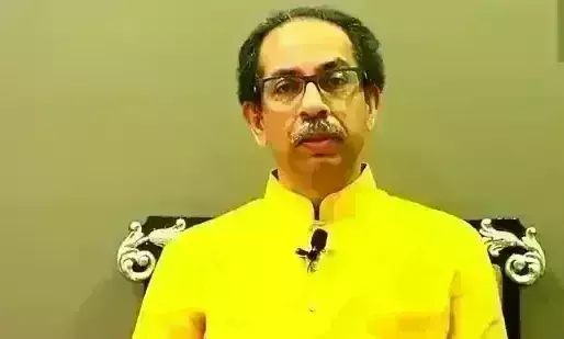 उद्धव ठाकरे पहुंचे सुप्रीम कोर्ट, कार्यकार्ताओं से कहा- नए चुनाव चिन्ह के लिए रहे तैयार