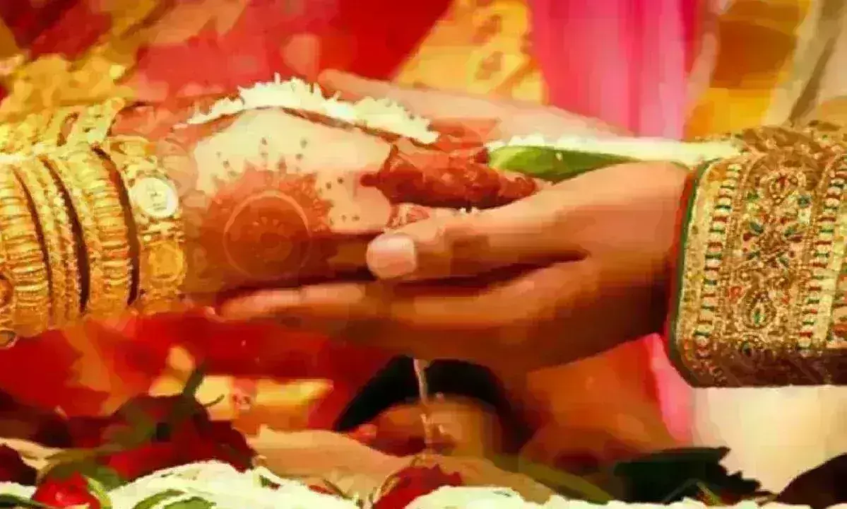 एक रूपए का नेग लेकर संघ के स्वयंसेवक ने किया पुत्र का विवाह