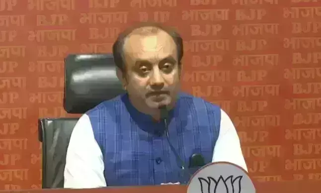 भाजपा का कांग्रेस पर निशाना, नेशनल हेरॉल्ड की आड़ में बड़ी संपत्ति के अधिग्रहण की थी साजिश भाजपा का कांग्रेस पर निशाना, नेशनल हेरॉल्ड की आड़ में बड़ी संपत्ति के अधिग्रहण की थी साजिश