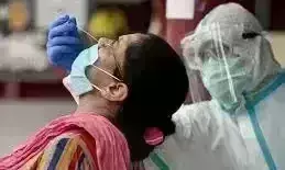 कोरोना संक्रमितों की संख्या में आया उछाल, लगातार तीसरे दिन 20 हजार से अधिक मरीज मिले