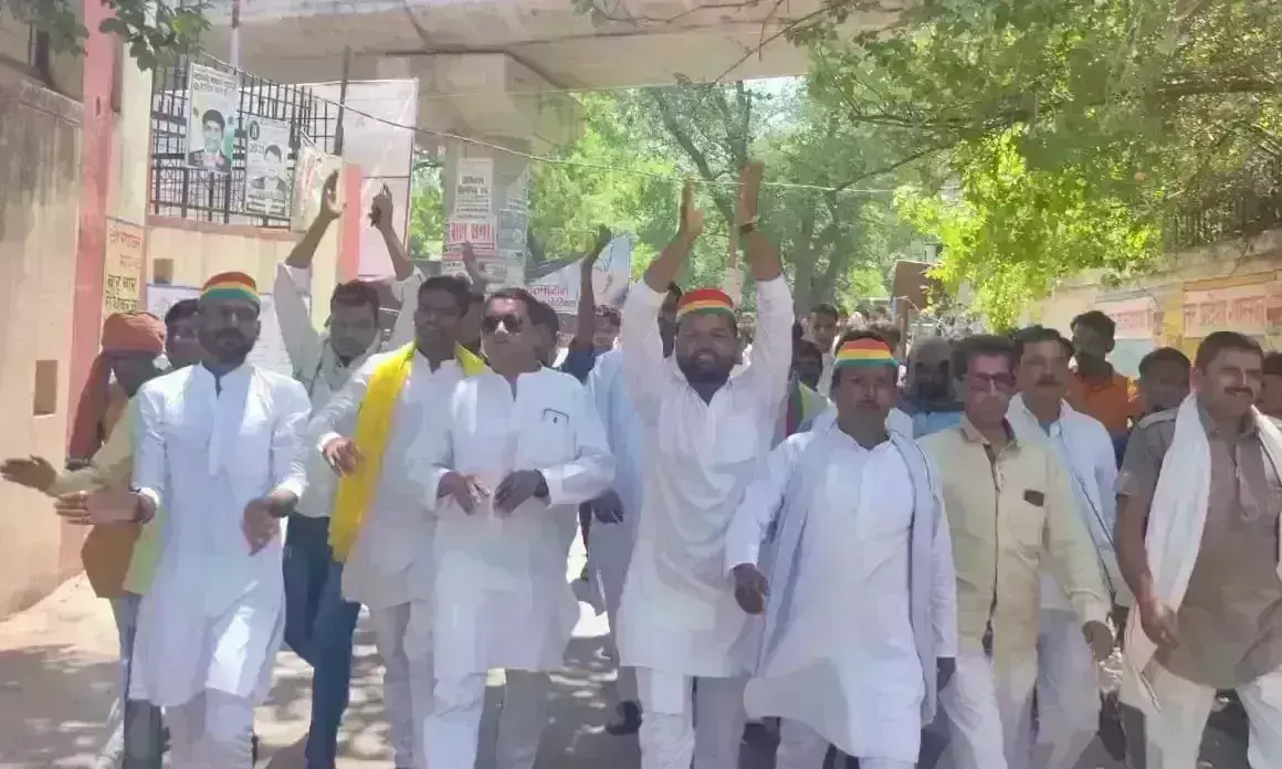 प्रसपा ने जिले को सूखाग्रस्त घोषित करने की रखी मांग, कलेक्टर को सौंपा ज्ञापन