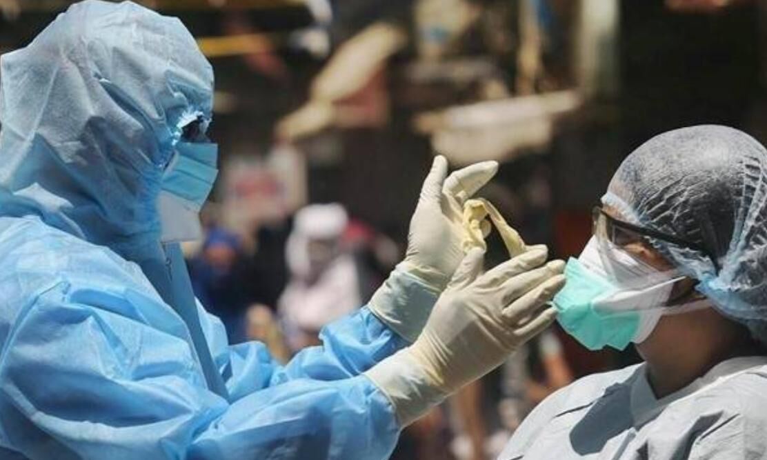कोरोना का फिर बढ़ने लगा खतरा, 24 घंटों में 21,566 नए संक्रमित