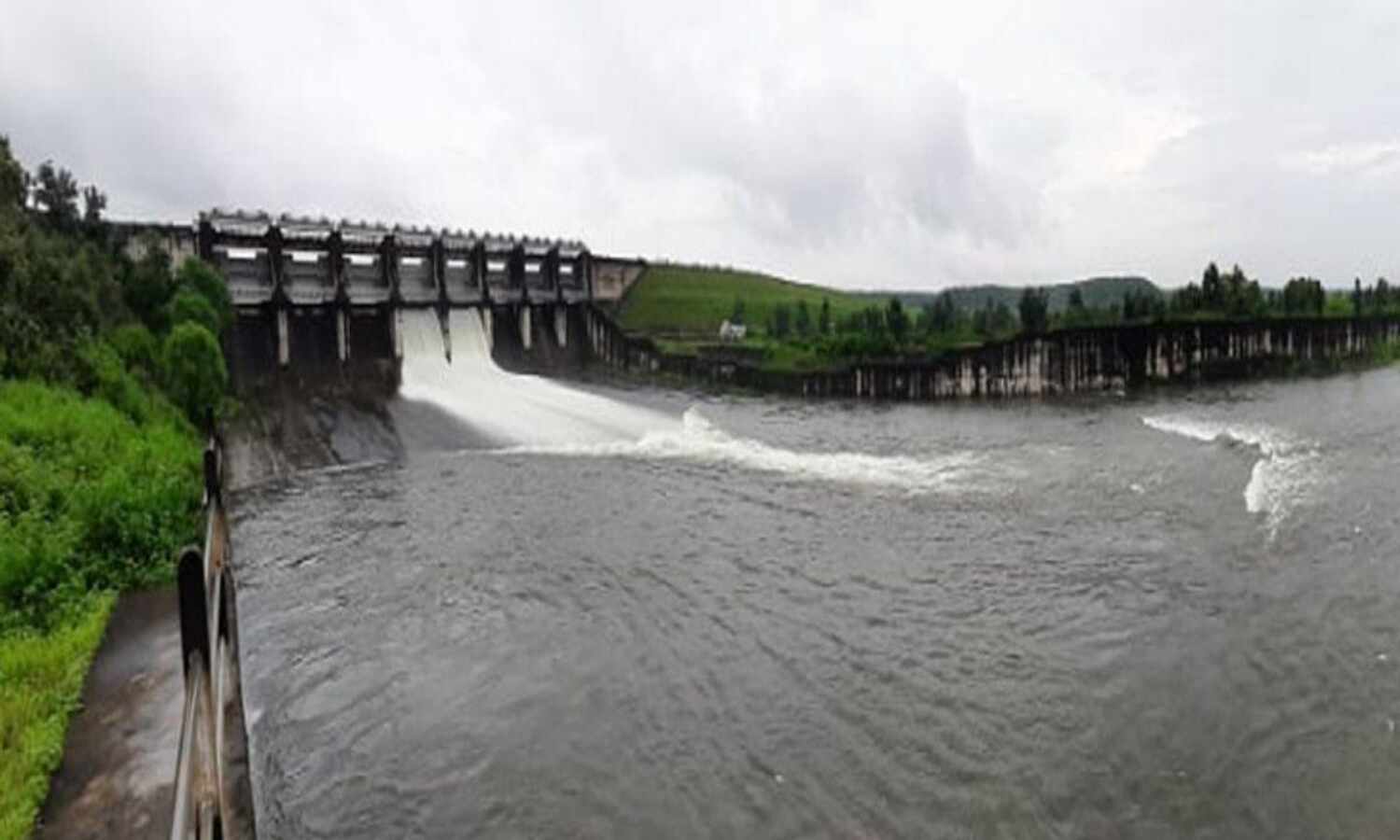 बारिश के चलते नर्मदा, शिप्रा और ताप्ती में उफान, कोलार, कलियासोत डैम के गेट खोले