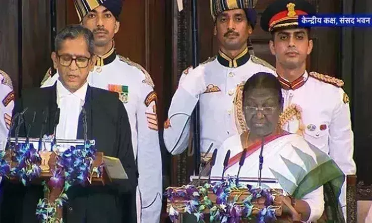 द्रौपदी मुर्मू बनी देश 15वीं राष्ट्रपति, सीजेआई ने दिलाई शपथ