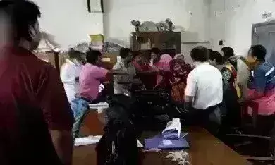 बंगाल में मुस्लिम युवकों ने निर्वस्त्र कर महिला टीचर को पीटा, पुलिस ने दर्ज की शिकायत