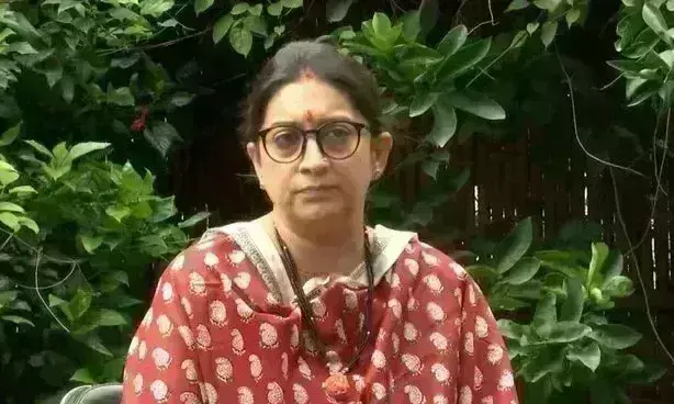 अधीर रंजन ने राष्ट्रपति पर की आपत्तिजनक टिप्पणी, स्मृति ईरानी भड़की, कहा- सोनिया गांधी मांगे माफी