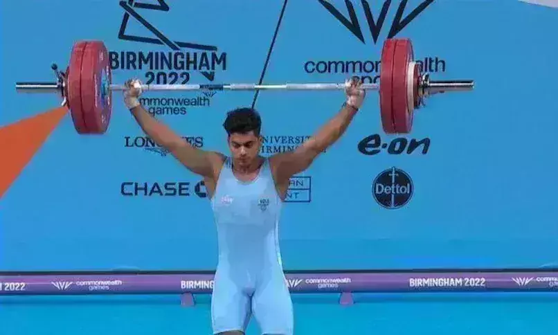 कॉमनवेल्थ गेम्स : वेटलिफ्टर अचिंता शुली ने भारत को दिलाया तीसरा गोल्ड मेडल