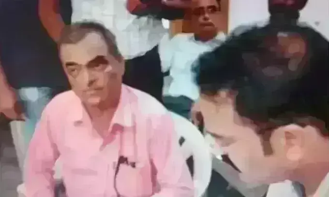 ग्वालियर में लोकायुक्त की कार्रवाई, सहकारिता निरीक्षक को रिश्वत लेते दबोचा