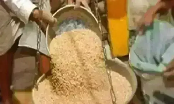 योगी सरकार ने गरीबों और जरूरतमंदों को 147.77 लाख मीट्रिक टन राशन मुफ्त में बांटा