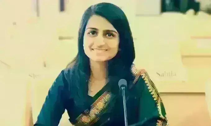 IAS सौम्या शर्मा की कहानी, 16 साल की उम्र में खो दी थी सुनने की शक्ति, एक बार में पाई सफलता