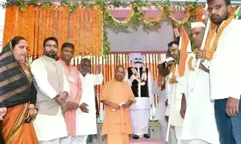 सीएम ने बलिया को दी मेडिकल कॉलेज व स्मारक की सौगात