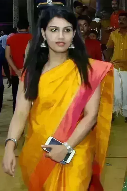 टीना डाबी के अलावा इस... कलेक्टर ने भी की है दूसरी शादी, बड़ी रोचक है IAS बनने की कहानी