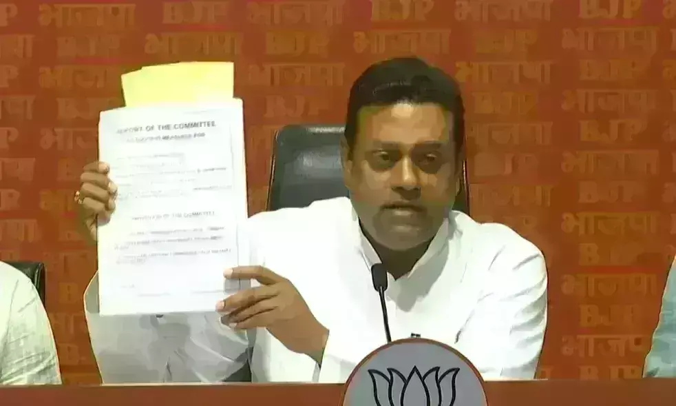 भाजपा का आप पर आरोप, मोटा माल के बदले में ब्लैक लिस्टेड कंपनियों को भी दिया गया शराब का ठेका