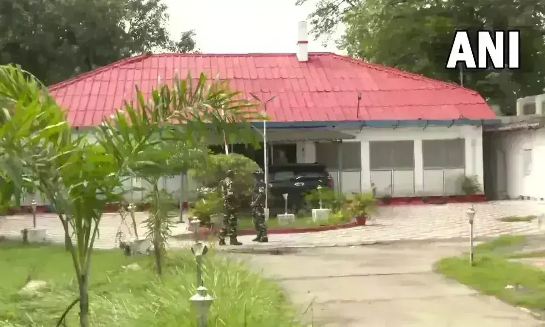 बिहार में सरकार के शक्ति परीक्षण के पहले CBI की एंट्री, राजद नेताओं के घर पर मारे छापे