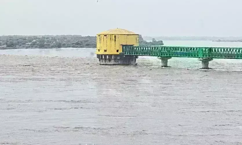 चंबल नदी खतरे के निशान से ऊपर, कई गांव पानी में डूबे, रेस्क्यू ऑपरेशन जारी