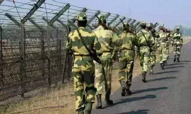 जम्मू-कश्मीर में घुसपैठ की कोशिश, BSF ने पाकिस्तानी घुसपैठिए को गिरफ्तार किया