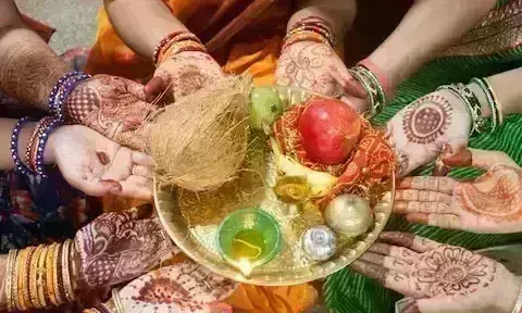 पति की दीर्घायु के लिए महिलाएं रखेंगी हरतालिका व्रत, जानिए पूजन विधि और शुभ मुहूर्त
