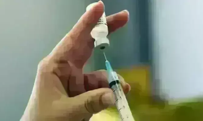 सर्वाइकल कैंसर की स्वदेशी वैक्सीन लांच, जानिए क्यों महिलाओं के लिए बताई जा रही संजीवनी