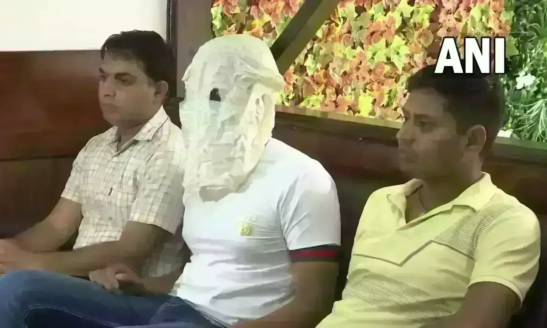 दिल्ली में दुमका कांड, हिंदू बनकर छात्रा से की दोस्ती, सच्चाई जनने पर मिलने से किया इंकार तो मारी गोली