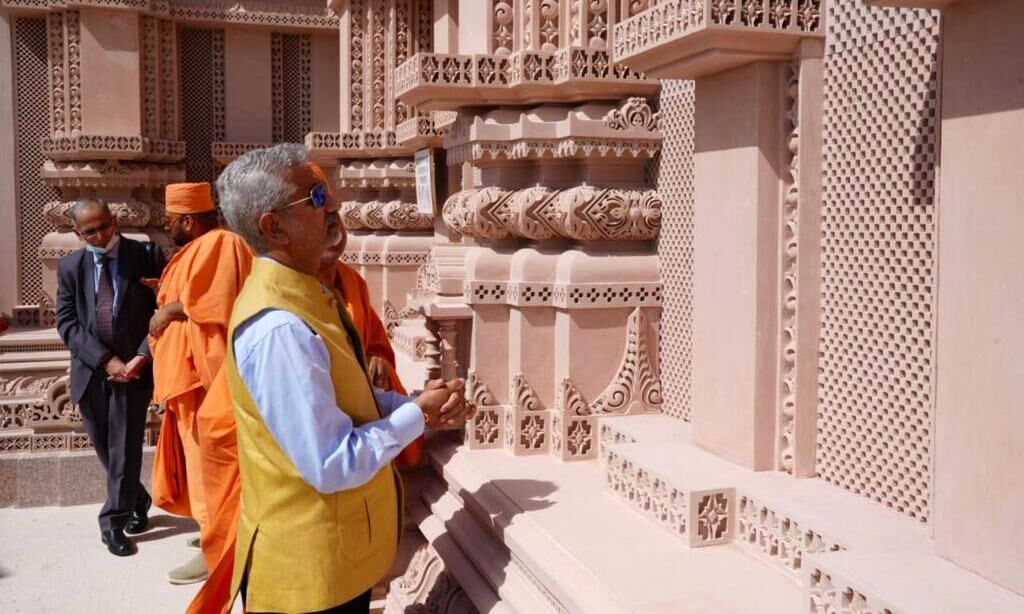 मुस्लिम देश में बना पहला हिंदू मंदिर, भव्यता देख मुरीद हुए विदेश मंत्री, जानिए क्या है खासियत