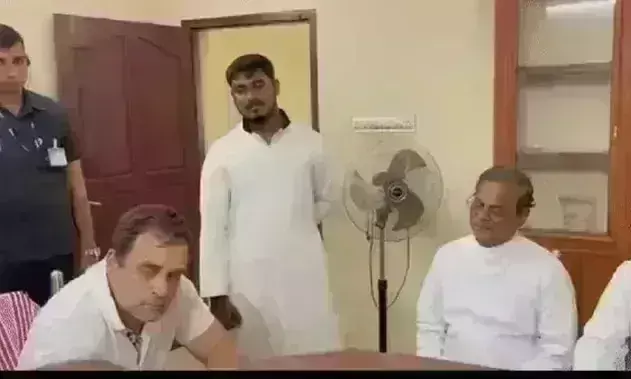 कांग्रेस की भारत जोड़ो यात्रा में पादरी की एंट्री, यीशु को बताया असली भगवान, वे हिन्दू शक्ति जैसे नहीं कांग्रेस की भारत जोड़ो यात्रा में पादरी की एंट्री, यीशु को बताया असली भगवान, वे हिन्दू शक्ति जैसे नहीं