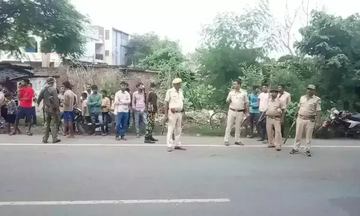 बिहार की सड़कों पर आतंकियों जैसी गोलीबारी, 11 युवक घायल, 1 की मौत, भाजपा ने बताया जंगलराज बिहार की सड़कों पर आतंकियों जैसी गोलीबारी, 11 युवक घायल, 1 की मौत, भाजपा ने बताया जंगलराज